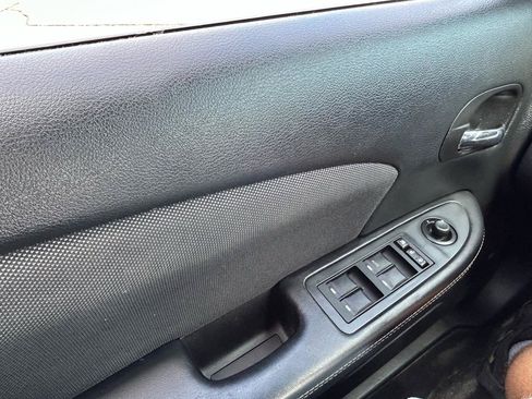 Used 2014 Dodge Avenger SE w/ Blacktop Package FWD image 25