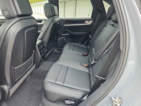 New 2026 Porsche Cayenne AWD/4WD image 23