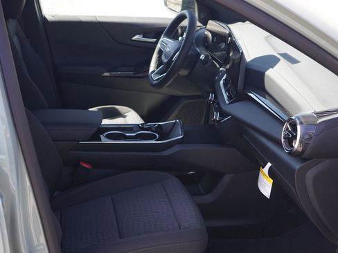 New 2026 Chevrolet Equinox LT FWD image 28