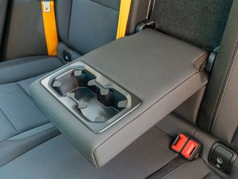 Used 2022 Polestar Polestar 2 w/ Performance Package image 36