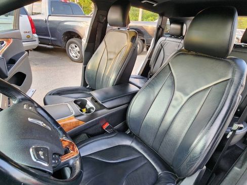 Used 2016 Lincoln MKX Select w/ Select Plus Package AWD/4WD image 26