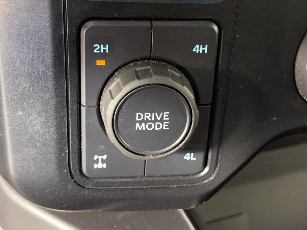 Used 2023 Ford F350 XLT AWD/4WD image 22