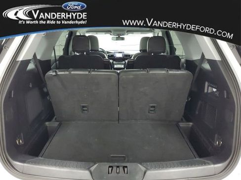 Used 2021 Ford Explorer Limited image 8