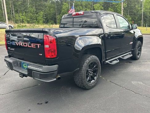 Certified 2022 Chevrolet Colorado Z71 w/ Z71 Midnight Edition AWD/4WD image 8