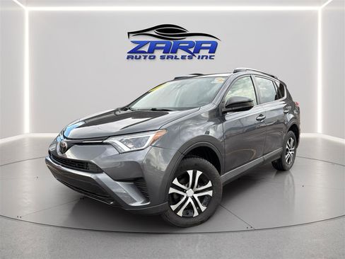 Used 2018 Toyota RAV4 LE w/ All Weather Liner Package AWD/4WD image 1