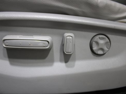 Used 2019 Honda Odyssey Elite image 4