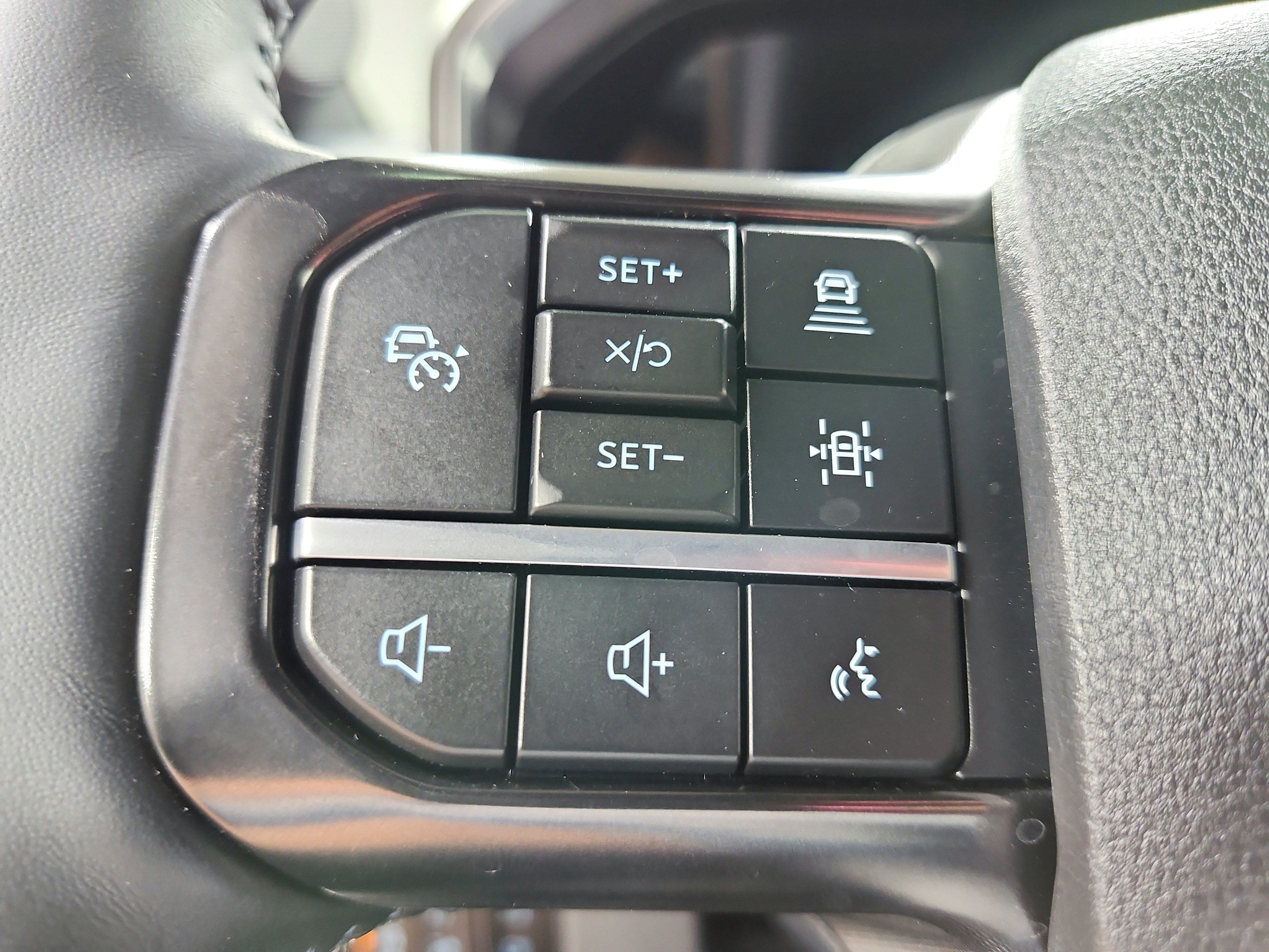 Used 2026 Ford F250 Platinum AWD/4WD image 25