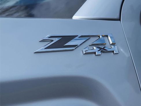 Used 2016 GMC Sierra 2500 SLT w/ Duramax Plus Package image 29