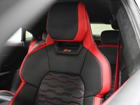 Used 2023 Audi RS e-tron GT image 24