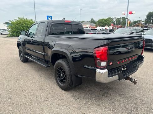 Used 2019 Toyota Tacoma SR w/ SX Package AWD/4WD image 5