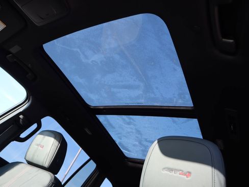 New 2026 GMC Acadia AT4 image 12