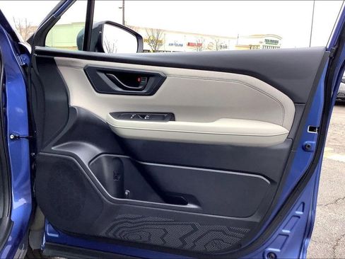 Certified 2026 Subaru Forester Premium image 27