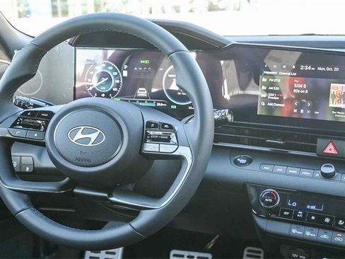 New 2026 Hyundai Elantra Sport image 18