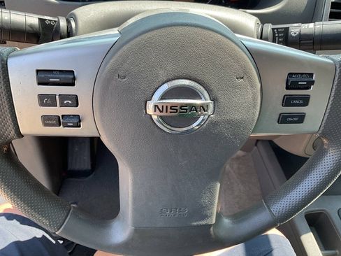 Used 2016 Nissan Frontier SV RWD image 16