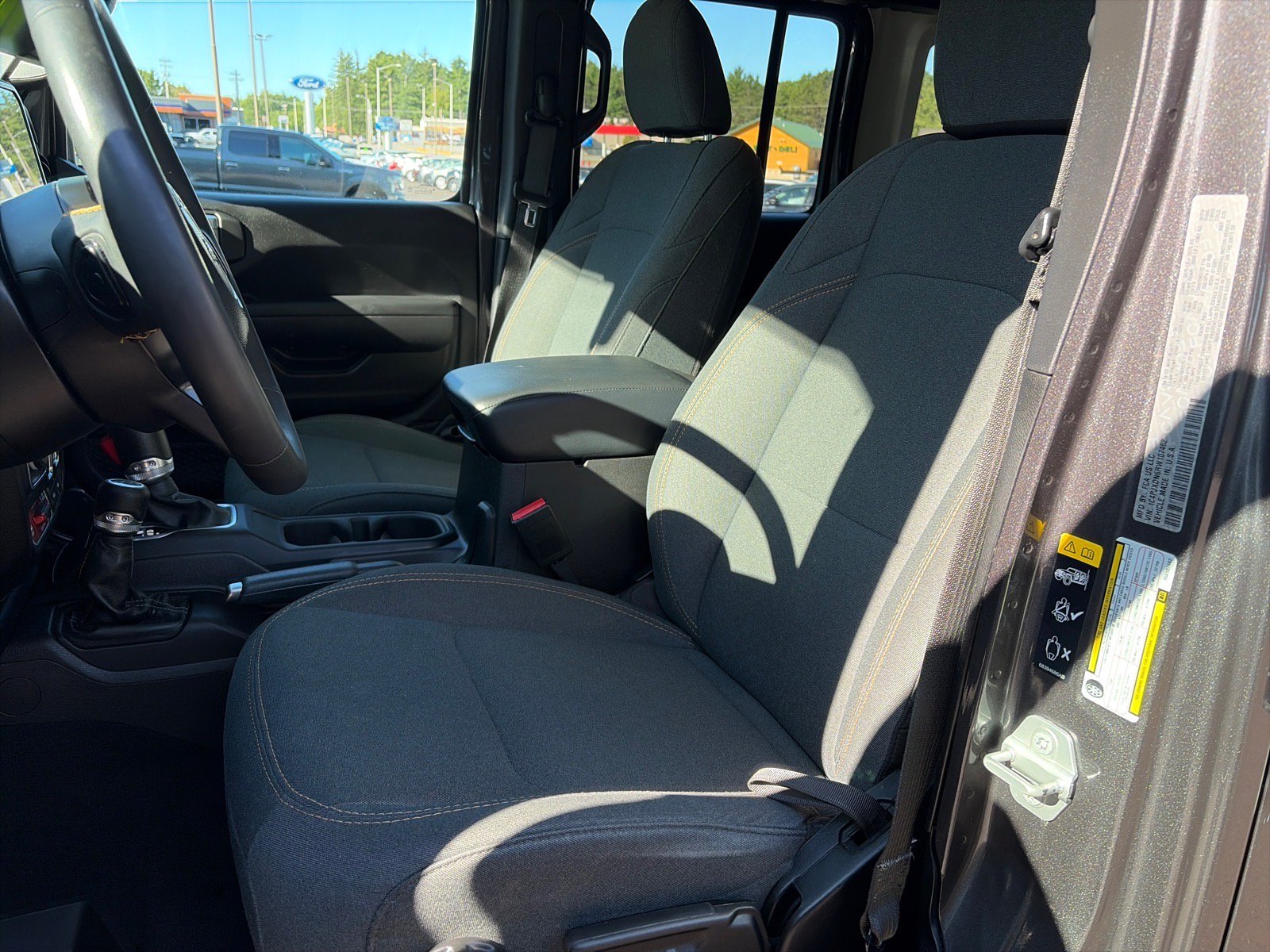 Used 2024 Jeep Wrangler Unlimited Sport AWD/4WD image 14