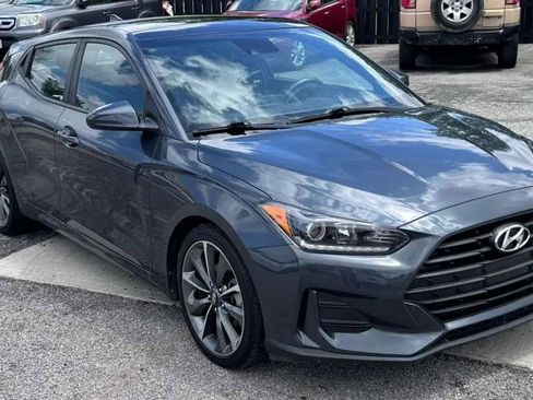 Used 2019 Hyundai Veloster 2.0 Premium FWD image 6