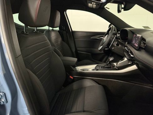 Used 2024 Dodge Hornet R/T w/ R/T Blacktop Package image 31