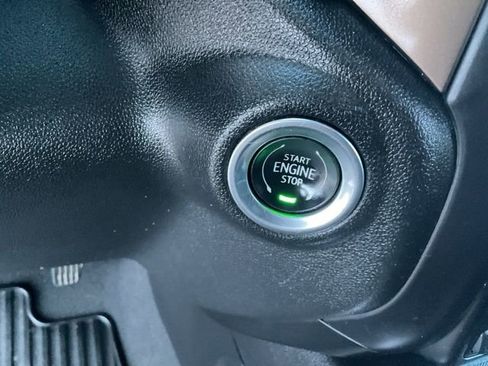 Used 2019 Chevrolet Silverado 1500 High Country w/ Technology Package image 15