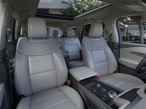 New 2026 Ford Explorer Active w/ Active Comfort Package image 10