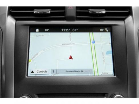 Used 2018 Ford Fusion SE image 17