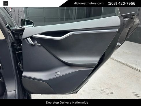Used 2012 Tesla Model S Signature Performance image 25