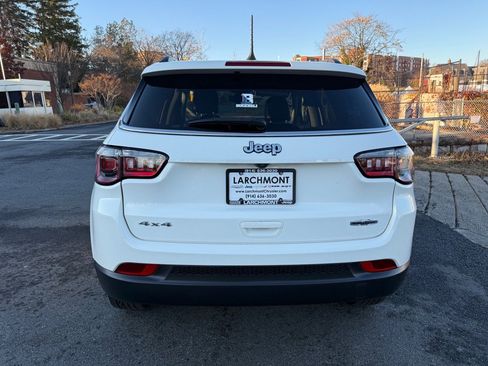 Certified 2021 Jeep Compass Latitude w/ Convenience Group image 4