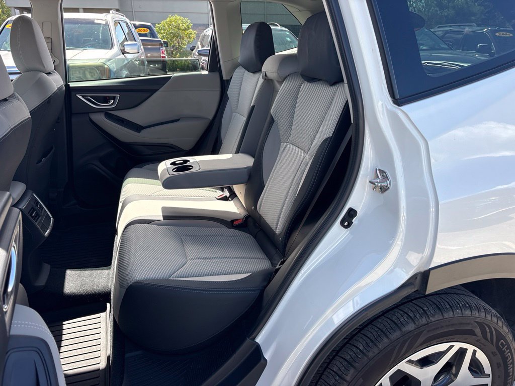 Used 2022 Subaru Forester Premium AWD/4WD image 13