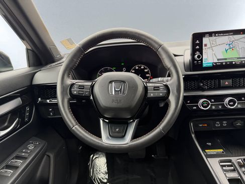 Used 2023 Honda CR-V Sport Touring image 17