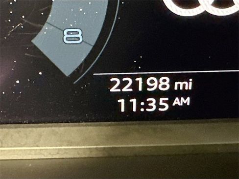 Used 2023 Audi Q3 2.0T Premium w/ Black Optic Sport Package image 16