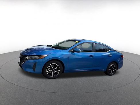 Used 2025 Nissan Sentra SV FWD image 8