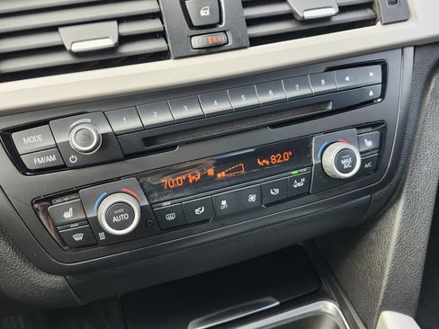 Used 2015 BMW 320i Sedan image 31