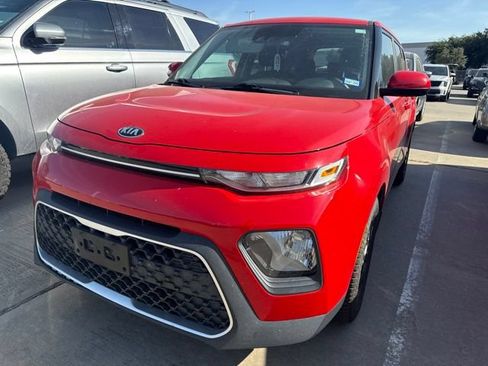 Used 2021 Kia Soul S FWD image 1