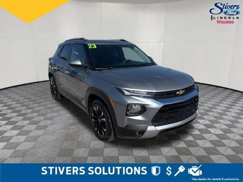 Used 2023 Chevrolet TrailBlazer LT FWD image 3