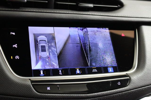 Used 2025 Cadillac XT5 Premium Luxury w/ Technology Package AWD/4WD image 19