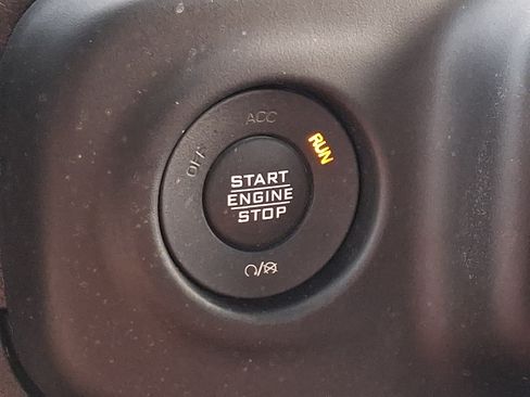Certified 2021 Jeep Wrangler Sport AWD/4WD image 25