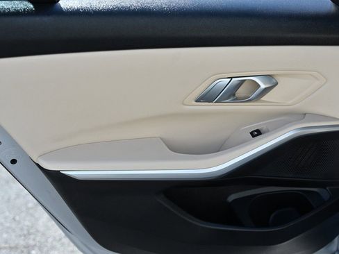 Used 2019 BMW 330i Sedan image 11