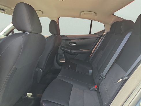 Used 2025 Nissan Sentra SR FWD image 19