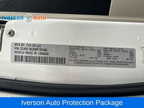 Used 2022 Chrysler Pacifica Touring-L FWD image 14