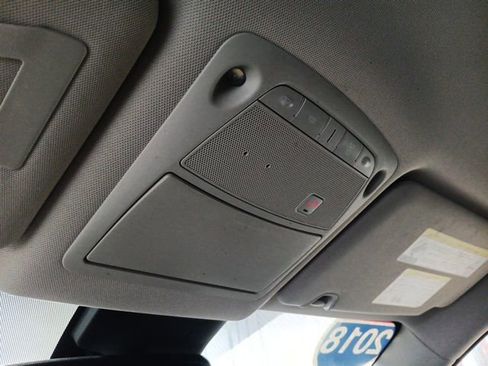 Used 2018 Nissan Rogue SL image 25