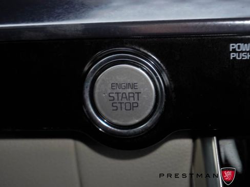 Used 2023 Kia Carnival SX Prestige image 31