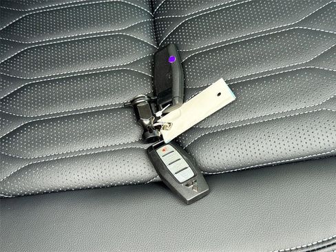 New 2026 Mitsubishi Outlander SEL FWD image 23