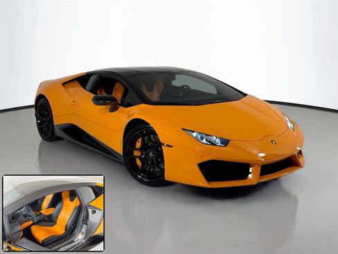 Used 2017 Lamborghini Huracan LP 580-2 RWD image 2