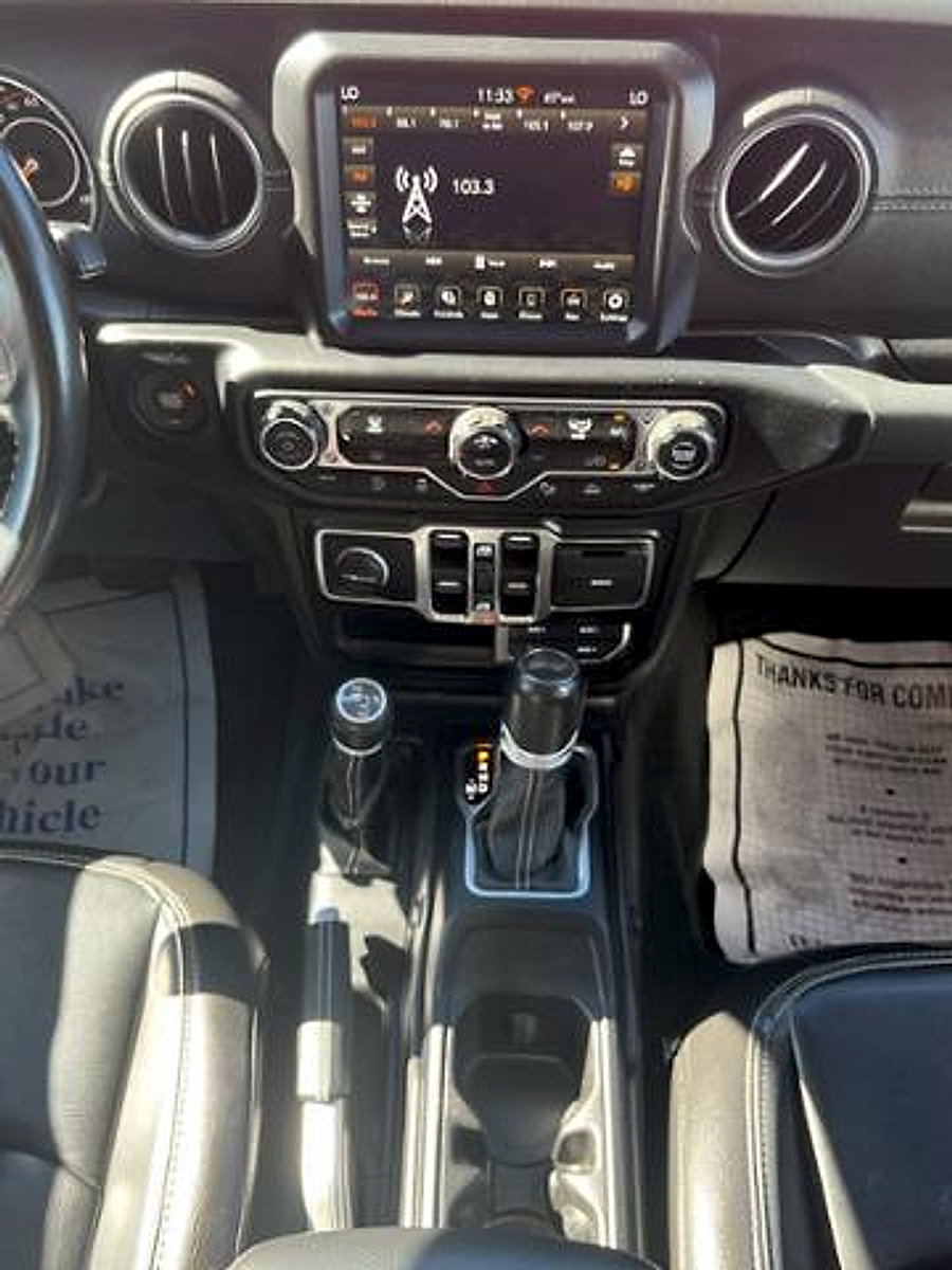 Used 2022 Jeep Wrangler Unlimited Sahara w/ Safety Group AWD/4WD image 21