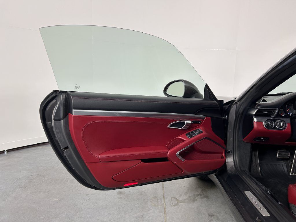 Certified 2019 Porsche 911 Carrera RWD image 14