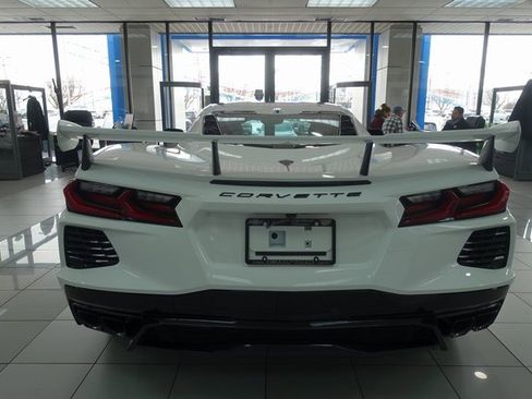 Used 2024 Chevrolet Corvette Stingray Preferred Cpe w/ Z51 Performance Package image 6