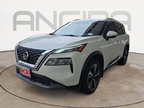 Used 2021 Nissan Rogue SL w/ Premium Package FWD image 3