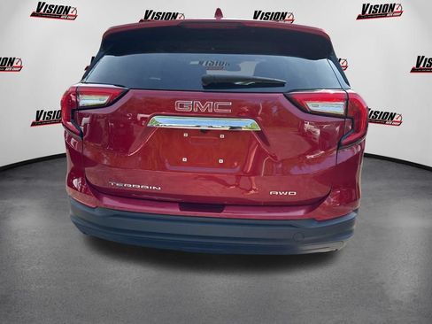 Used 2024 GMC Terrain SLE AWD/4WD image 6