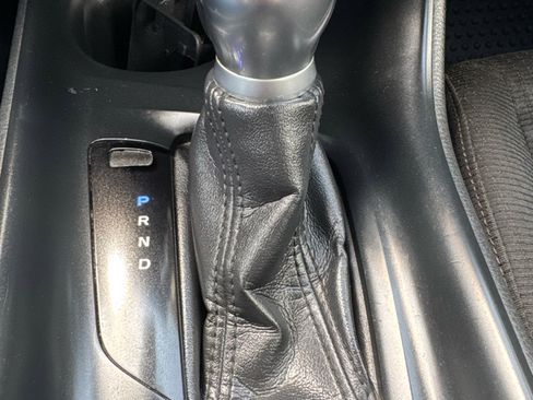 Used 2019 Toyota C-HR LE image 30