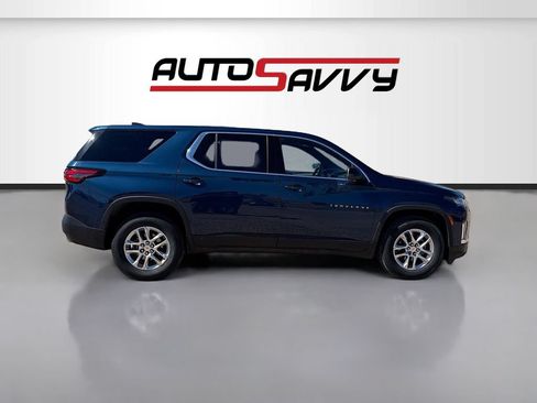 Used 2023 Chevrolet Traverse LS AWD/4WD image 8