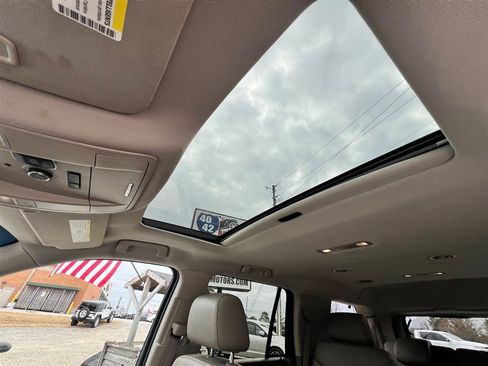 Used 2015 Chevrolet Tahoe LT image 34